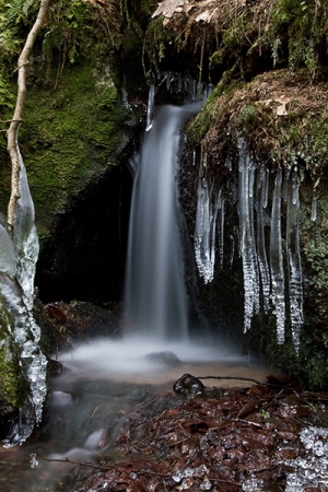 Kleiner Wasserfall